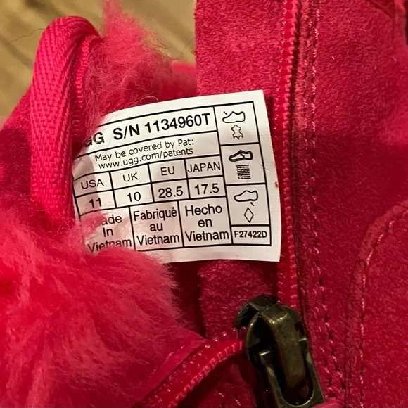 UGG size 11 Hot Pink Boots Cozy and Fashionable EUC - Picture 10 of 10